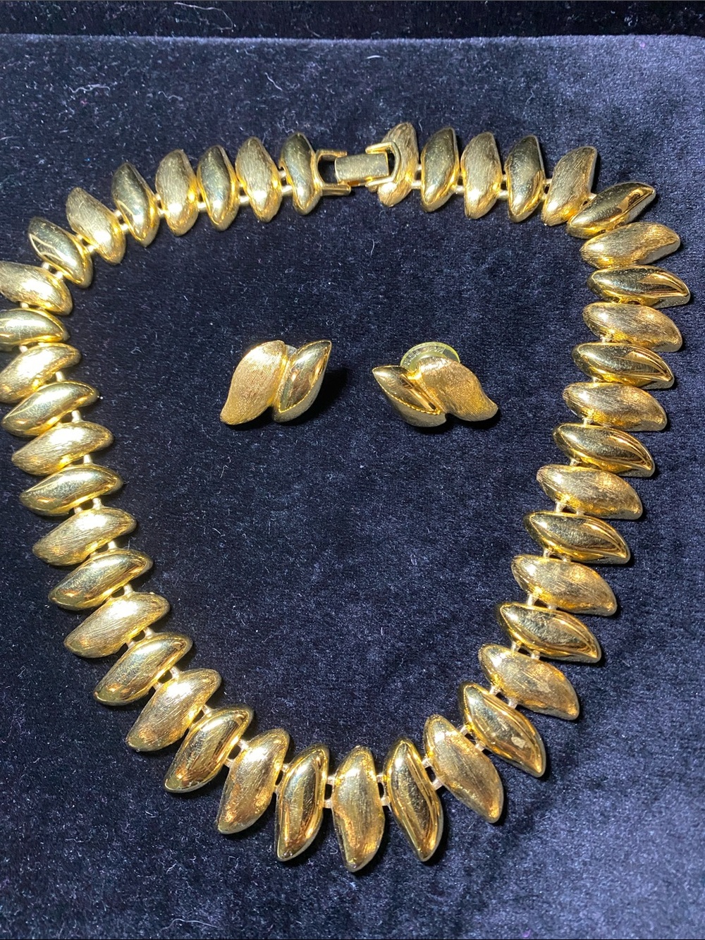 Vintage Napier Gold plated Sculpted Link Necklace and Earrings Set